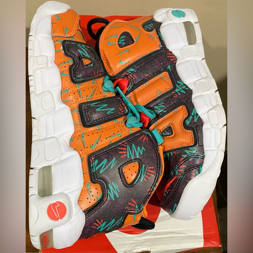 NIKE Air More Uptempo 'What The 90s' Orange Sneakers GS Size 5Y - Picture 4 of 7